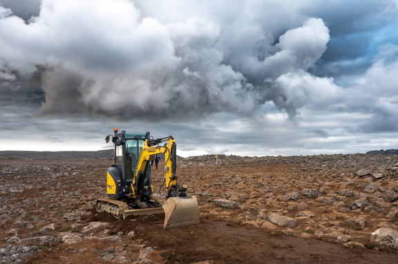 Der Bagger auf dem Vulkan